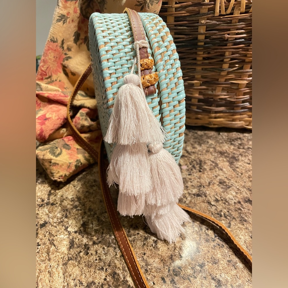 Rattan w Turquoise Weave Round Purse Crossbody Leather Strap w Tassel 8” - Picture 5 of 12